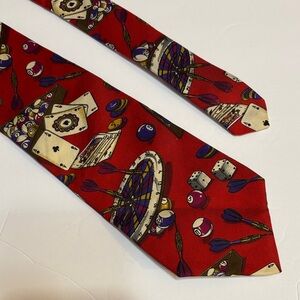 Bugatti Gambling Casino Game Red Patterned Men's silk Tie USA made 57” x 3.50”